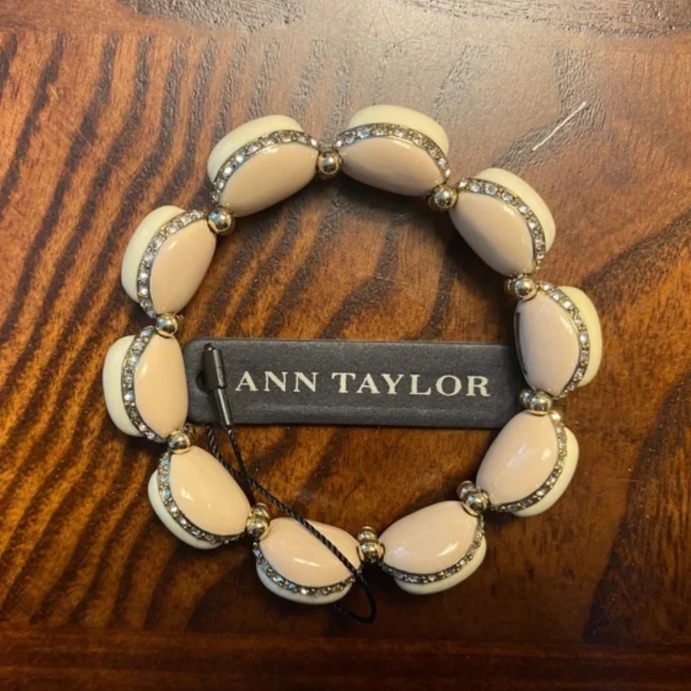 Cream & Peach Bracelet - NEW!!